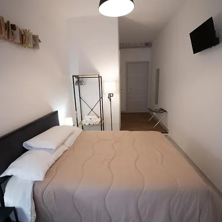 Luz De Salento Bed and Breakfast Λέτσε